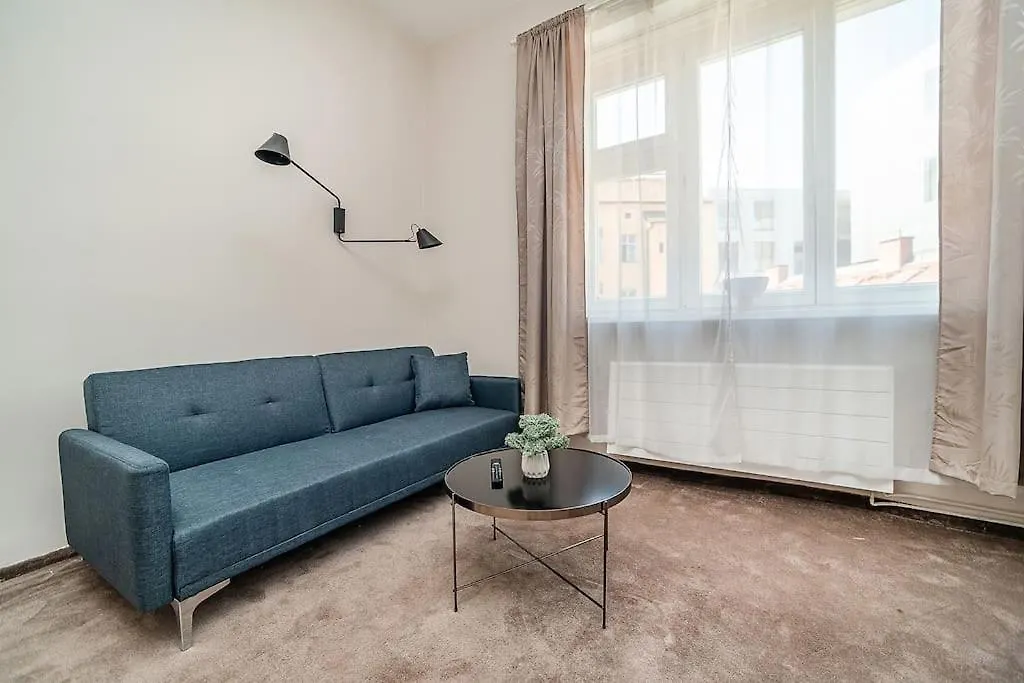 아파트 Modern Studio With Balcony + Tv 프라하
